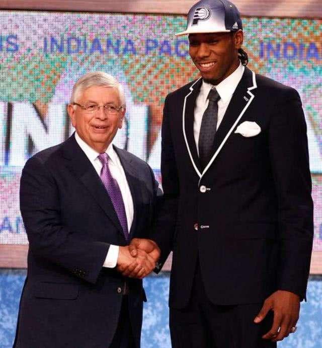 布朗30分 布朗30分