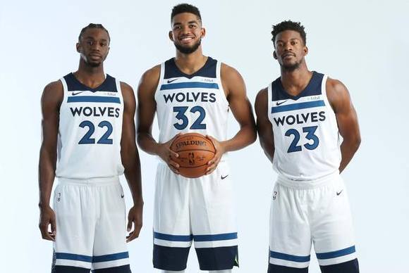 与此同时 与此同时