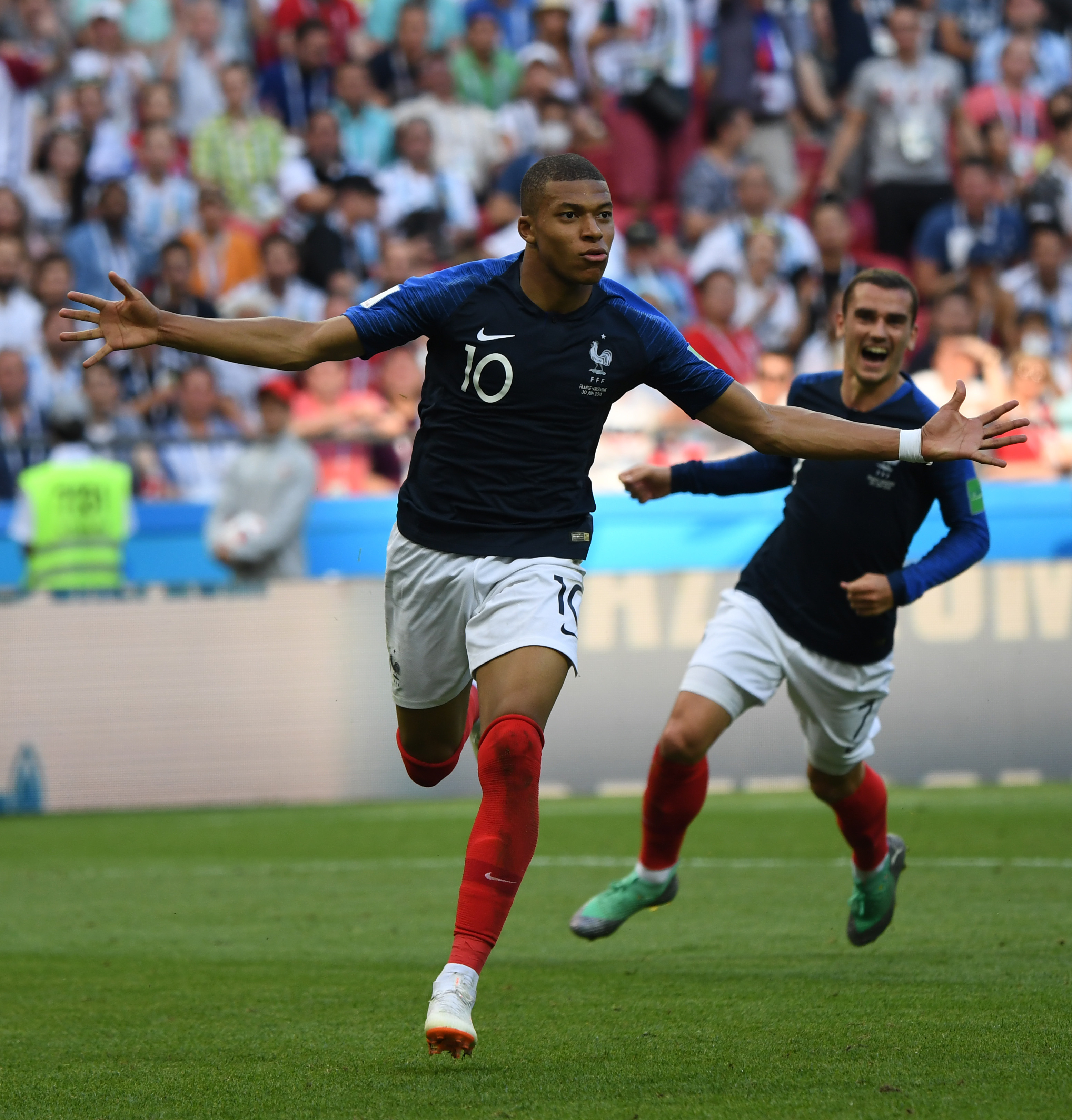 教练组应在 教练组应在